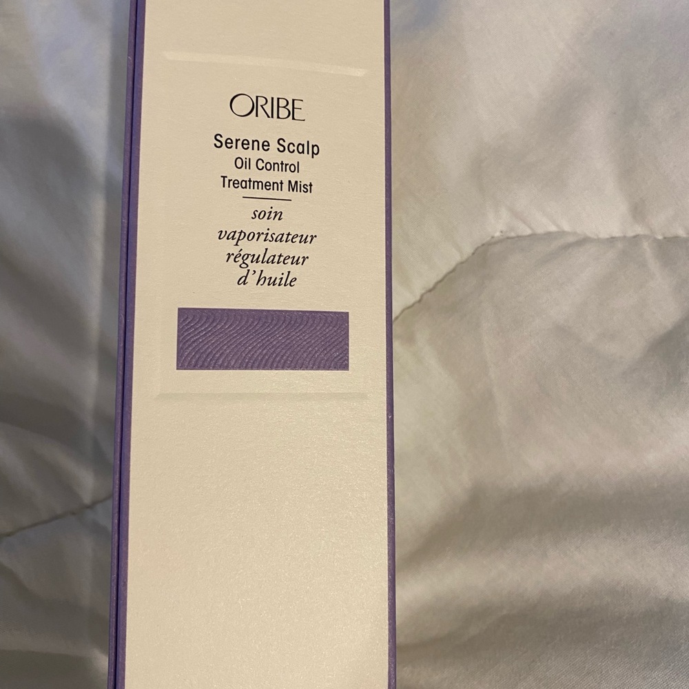 Oribe Serene Scalp Mist in Purple and White